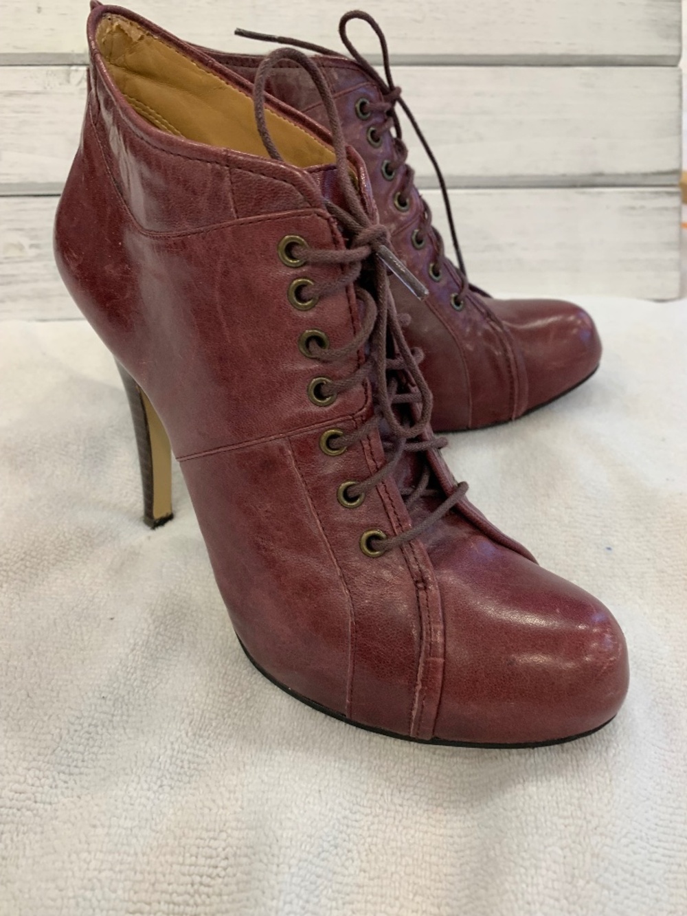 Nine West Burgundy Leather Lace Up High Heel Ankle Boots Size 6M Dark Academy